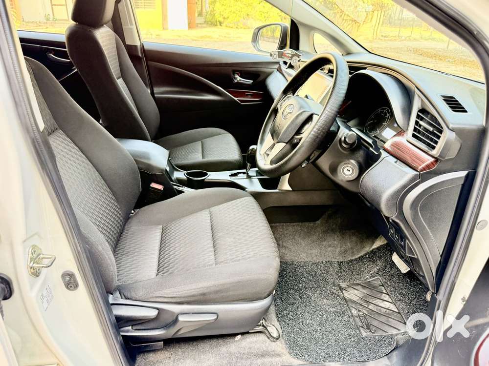 Toyota Innova Crysta [2020-ongoing] 2.4 Gx At 7 Str, 2021, Diesel