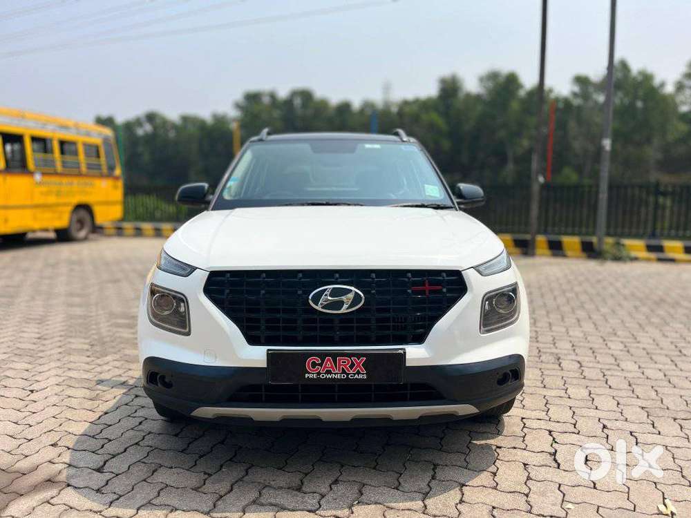 Hyundai Venue, 2023, Petrol