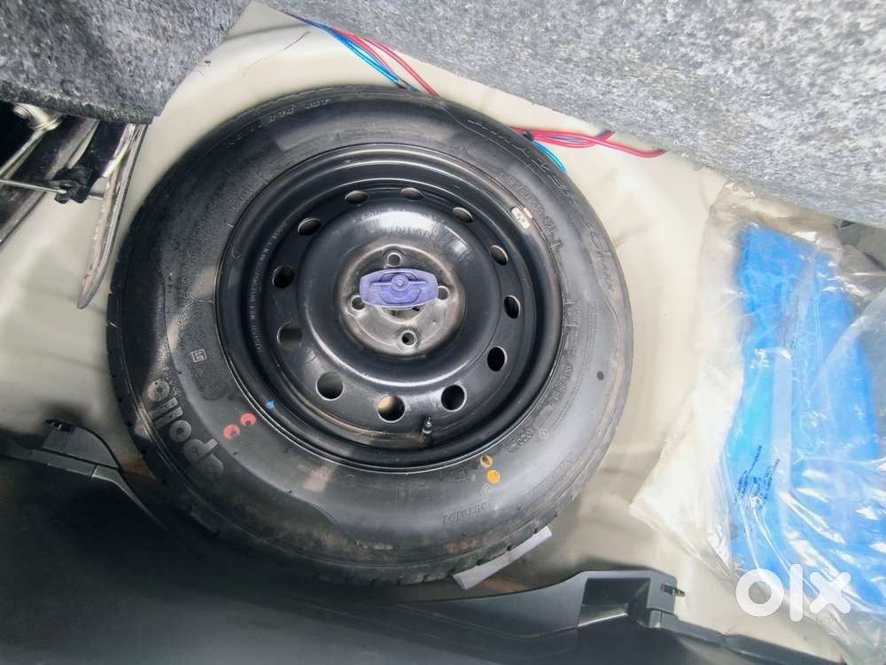 Maruti Suzuki Swift Vxi + Manual, 2021, Petrol