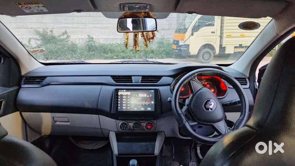 Renault Triber 1.0 Rxe, 2021, Petrol