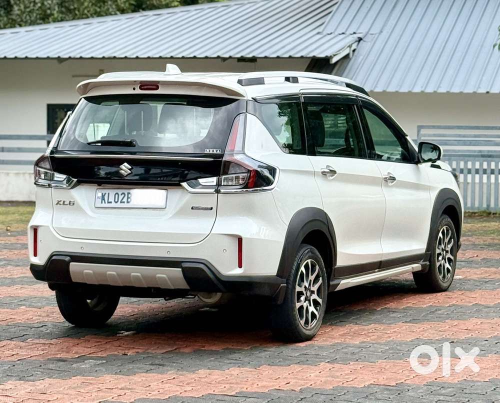Maruti Suzuki Xl6 1.5 Alpha Plus At, 2022, Petrol