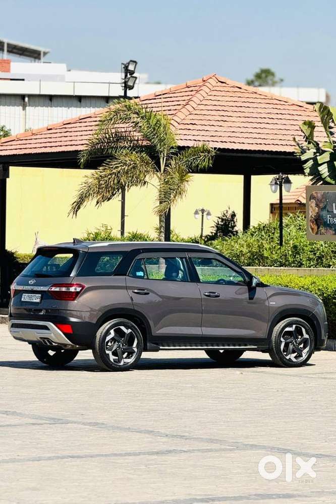 Hyundai Alcazar 2.0 Platinum (o) Petrol At 7 Str, 2022, Petrol