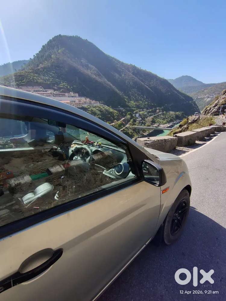 Sale Ford Figo 2011 5 Sal Bda Diye Hai