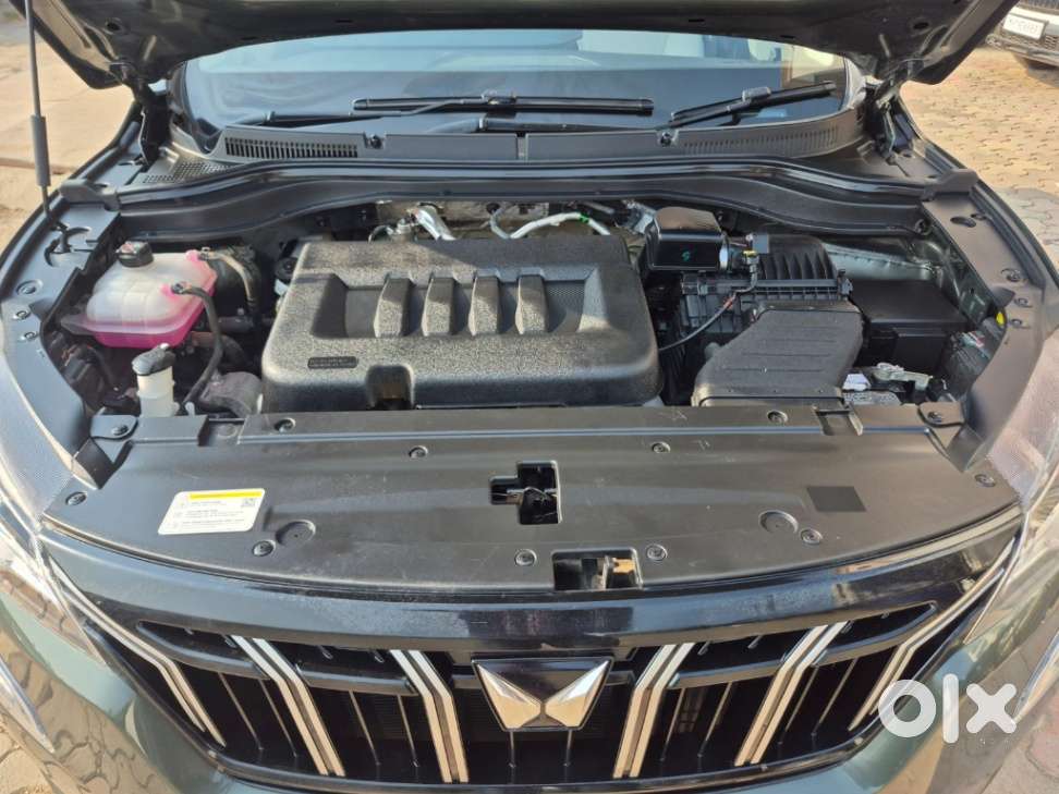 Mahindra Xuv700 2.2 Ax 7 Diesel At Luxury Pack Str, 2025, Diesel