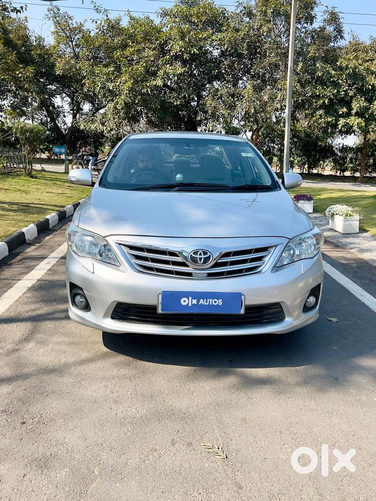 Toyota Corolla Altis [ ] 1.8 Vl At, 2012, Petrol