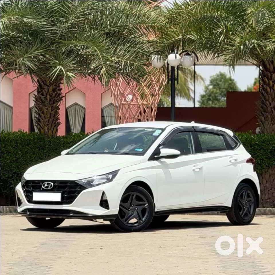 Hyundai I20 Sportz 1.2 Ivt, 2022, Petrol