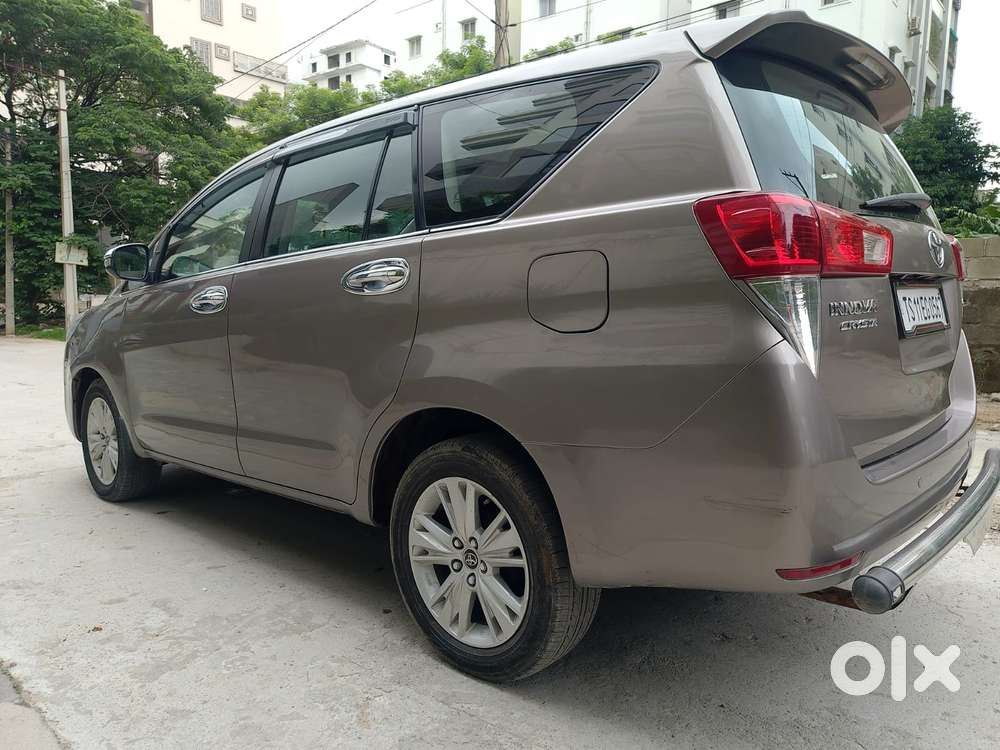 Toyota Innova Crysta 2.8z Automatic, 2016, Diesel