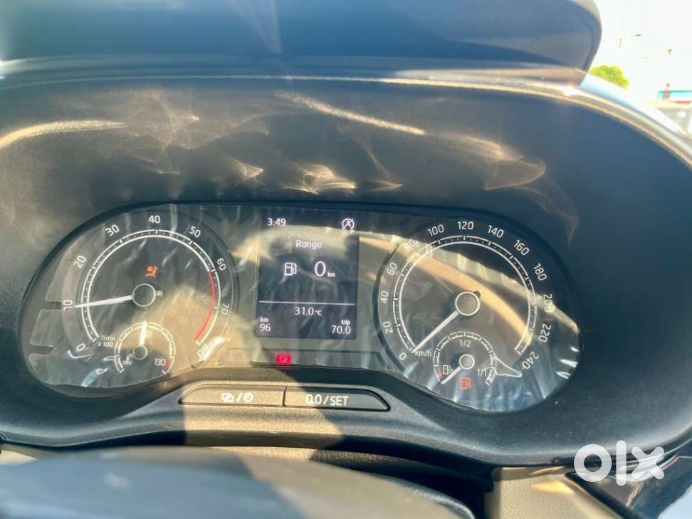 Skoda Slavia Ambition 1.5l Tsi Mt, 2023, Petrol