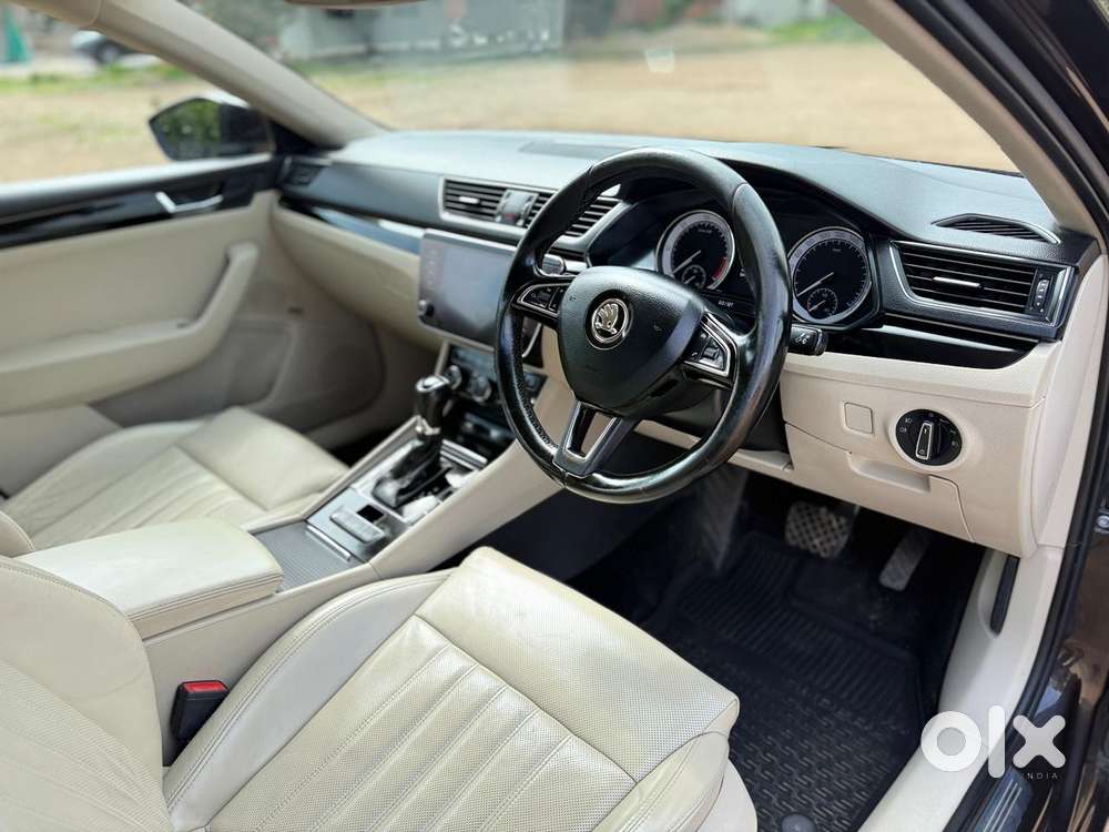 Skoda Superb Style 2.0 Tdi At, 2018, Diesel