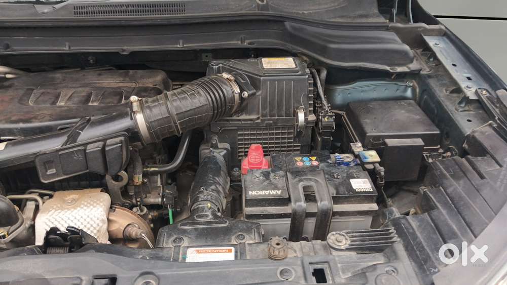 Mahindra Xuv300 1.2 W8 (o) Amt Petrol, 2022, Petrol