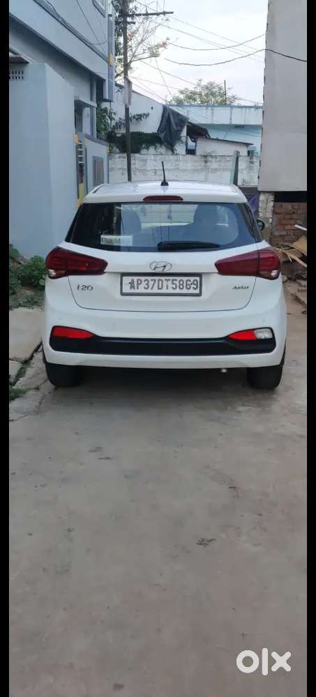 Hyundai Elite I20 Diesel1-12- 2018. Full Showroom Track
