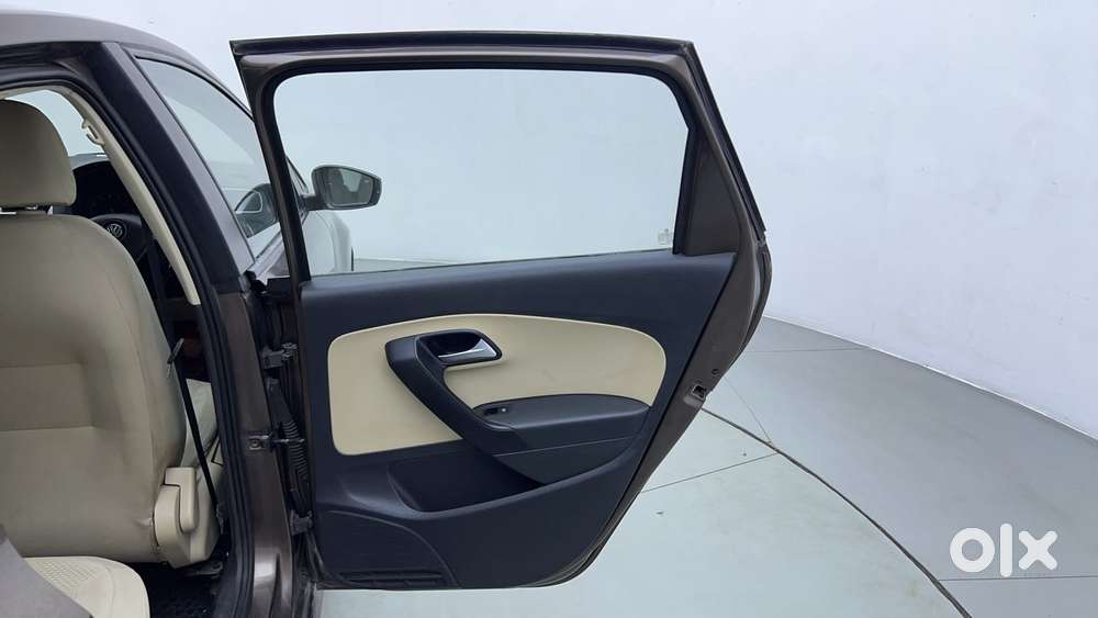 Volkswagen Ameo 1.2 Mpi Highline 16 Alloy, 2017, Petrol
