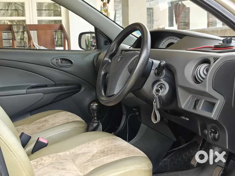 Toyota Etios Liva 2013