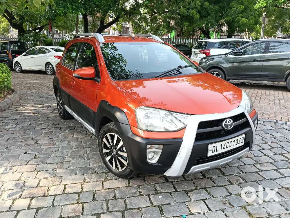 Toyota Etios Cross 1.2 Petrol 2015