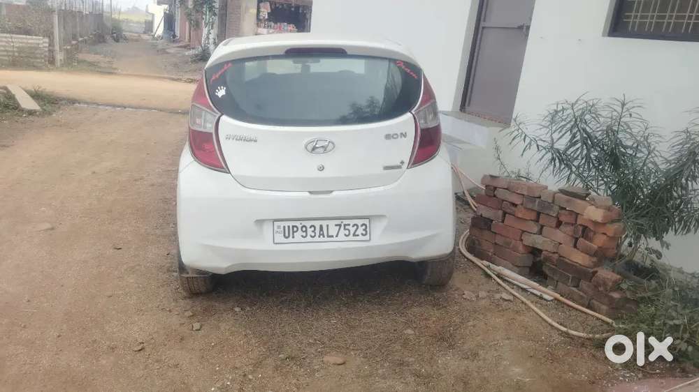 गाड़ी में कोई कमी नहीं है बस फैमिली बड़ी हो गई है