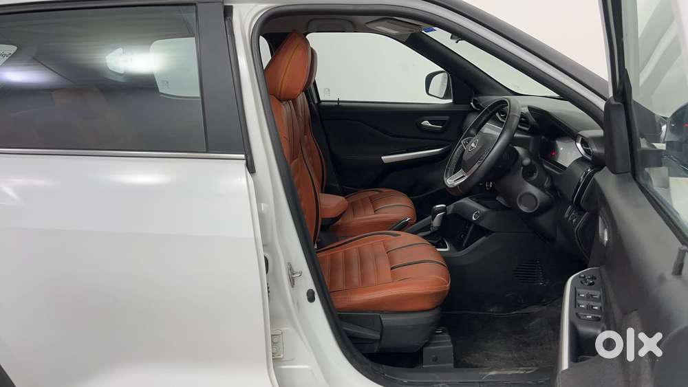 Nissan Magnite 1.0 Xv Premium Turbo Cvt, 2022, Petrol