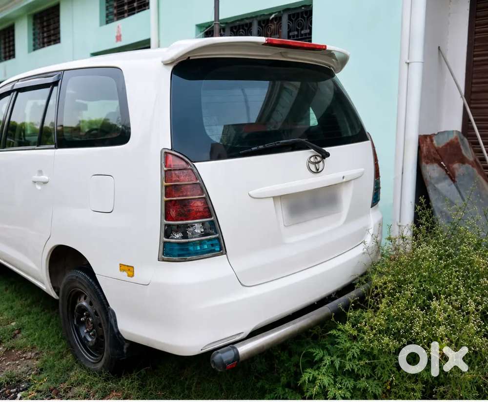 Toyota Innova 2.5