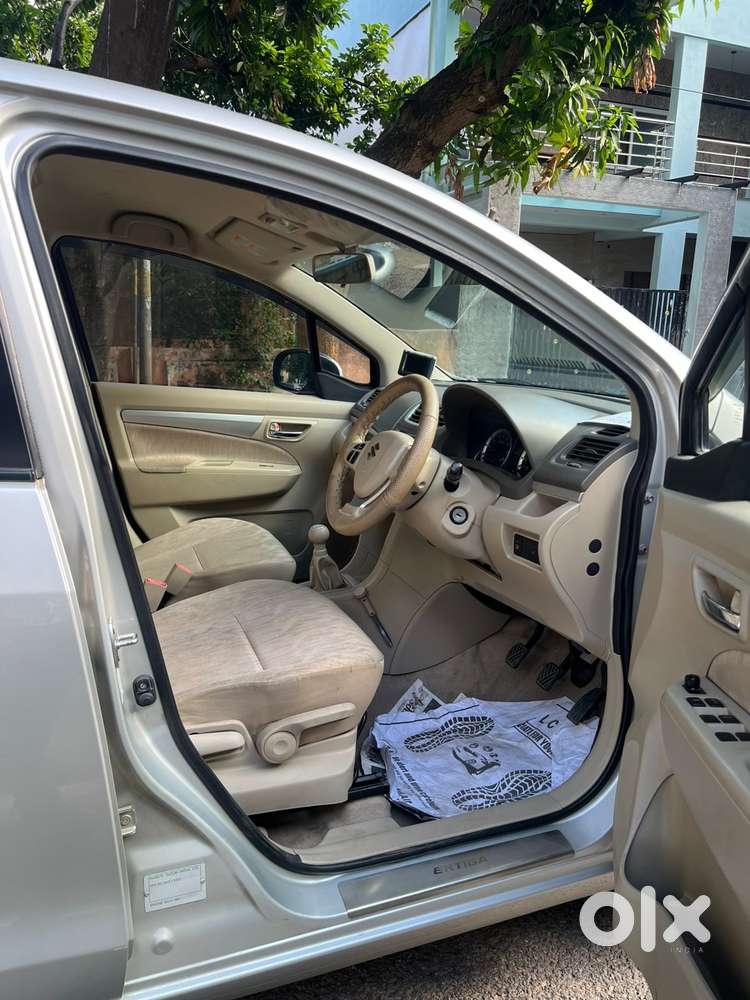 Maruti Suzuki Ertiga 2012-2015 Zxi, 2013, Petrol