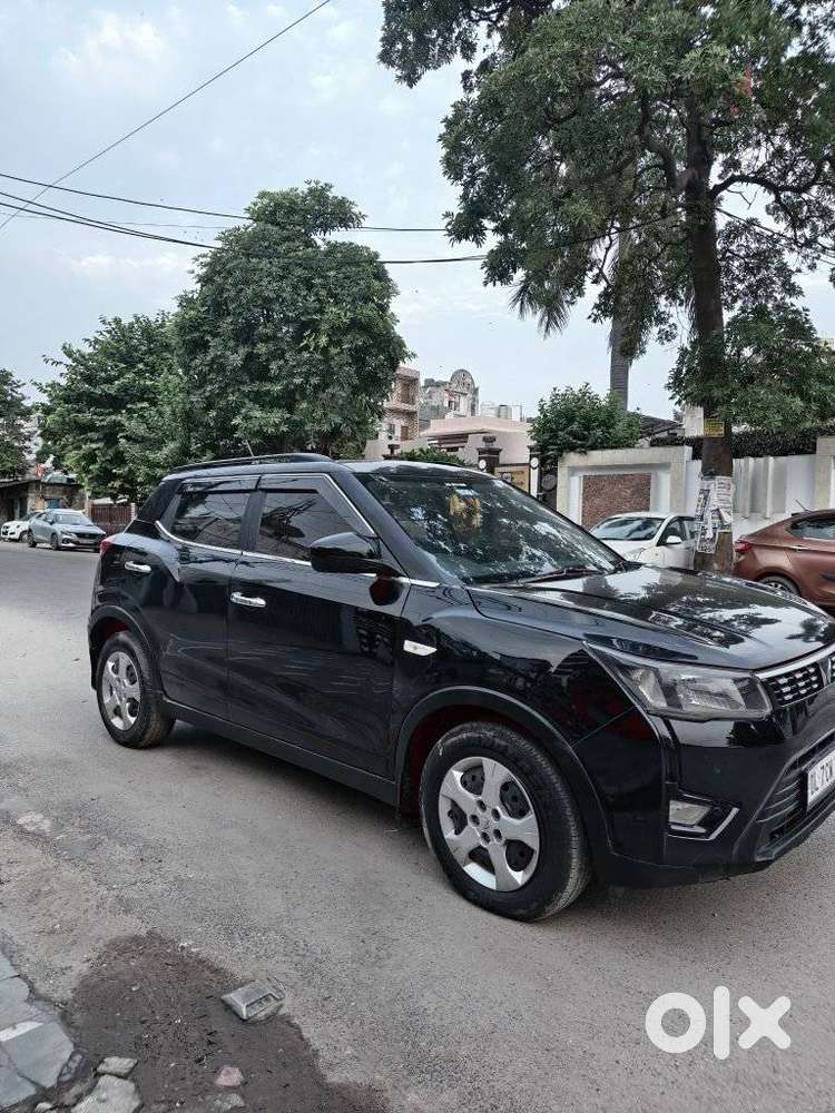 Mahindra Xuv300 W6, 2024, Petrol