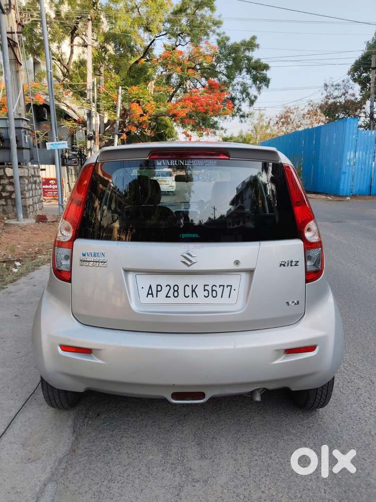 Maruti Suzuki Ritz Genus Vxi, 2013, Petrol