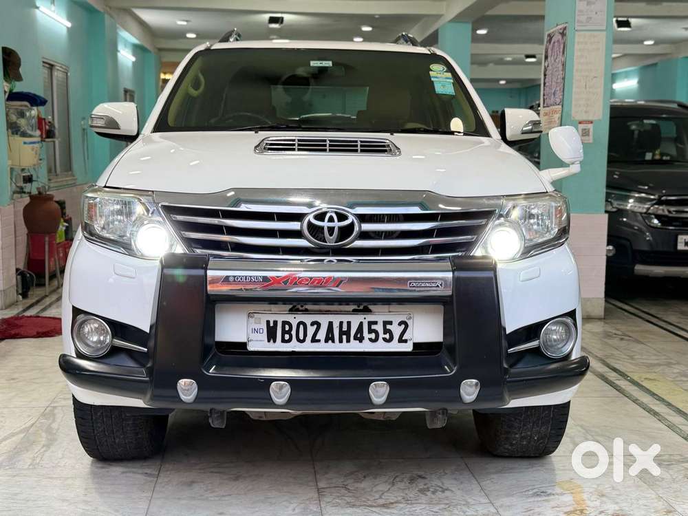 Toyota Fortuner 4x2 Manual, 2015, Diesel