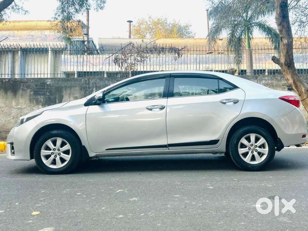 Toyota Corolla Altis 2013-2017 G At, 2016, Petrol