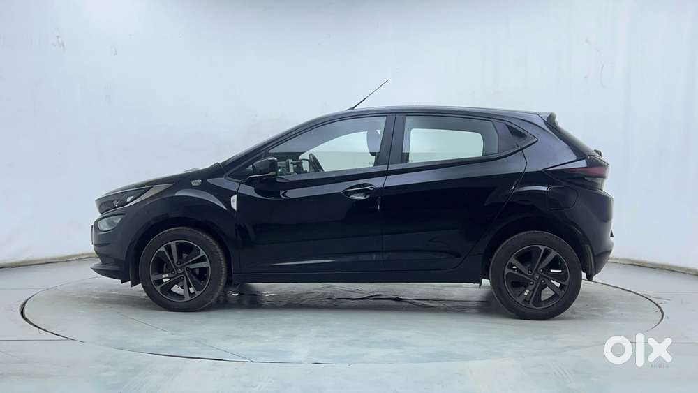 Tata Altroz 1.2 Xz Plus Dark Edition, 2022, Petrol