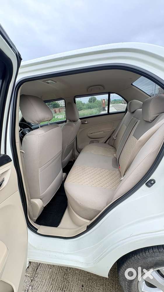 Maruti Suzuki Dzire 1.2 Zxi, 2014, Petrol