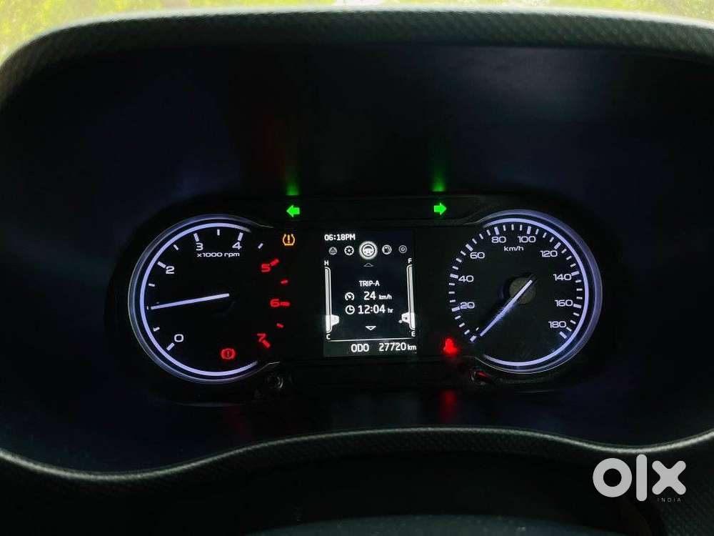 Mahindra Bolero Neo N8, 2022, Diesel