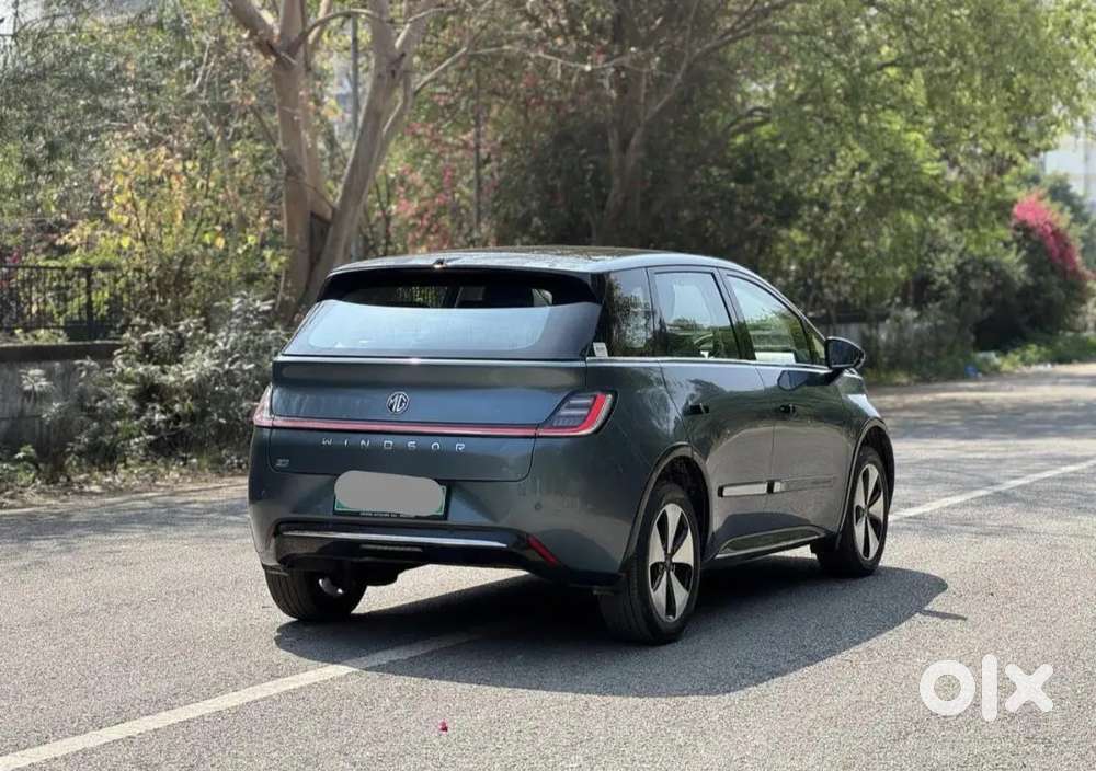 Mg Windsor Ev Essence Top Model