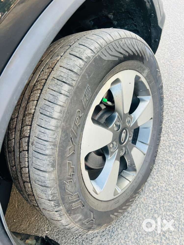 Mahindra Alturas G4 4wd At, 2021, Diesel