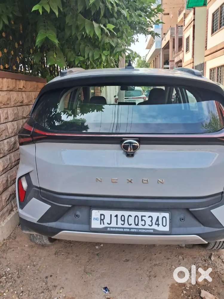 Tata Nexon Revotron 2025 Petrol Manual