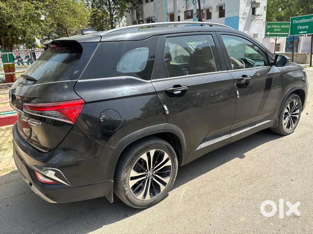 Mg Hector Plus 2022 Sharp Pro