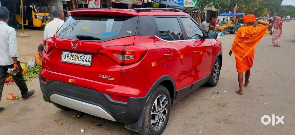 Mahindra Xuv300 2022 Diesel Well Maintained