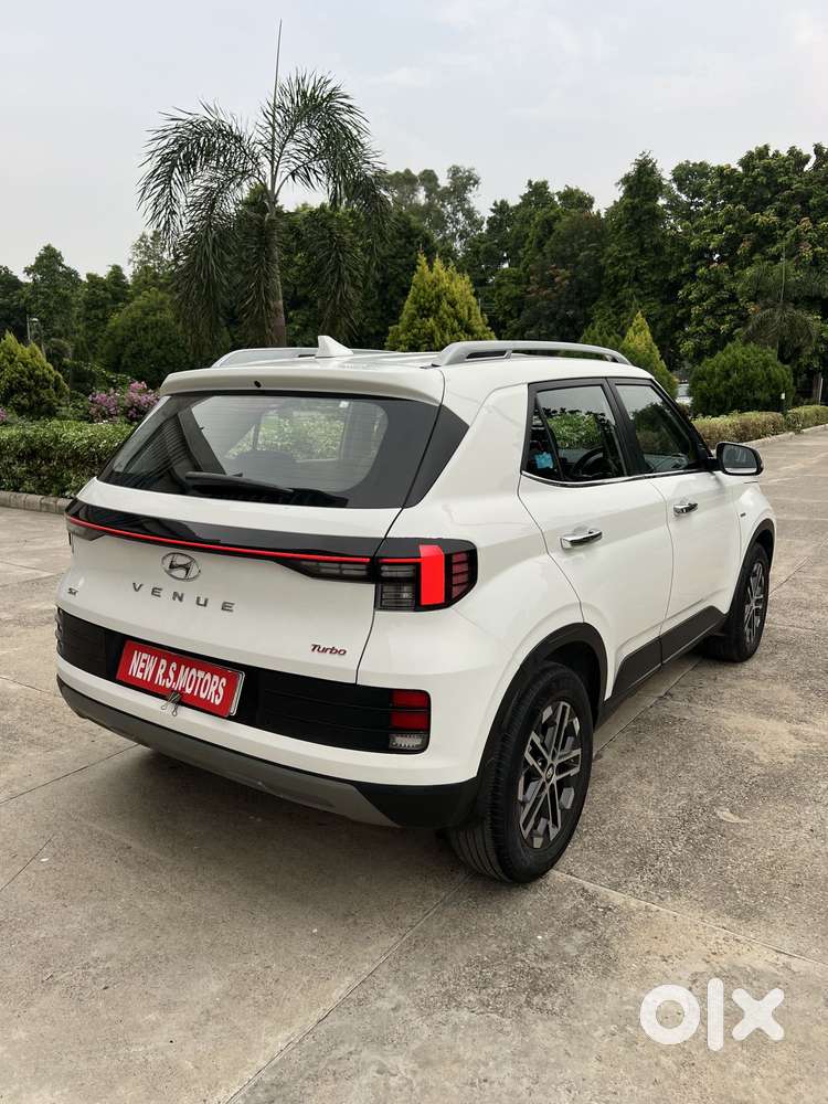 Hyundai Venue Sx Opt Turbo, 2022, Petrol
