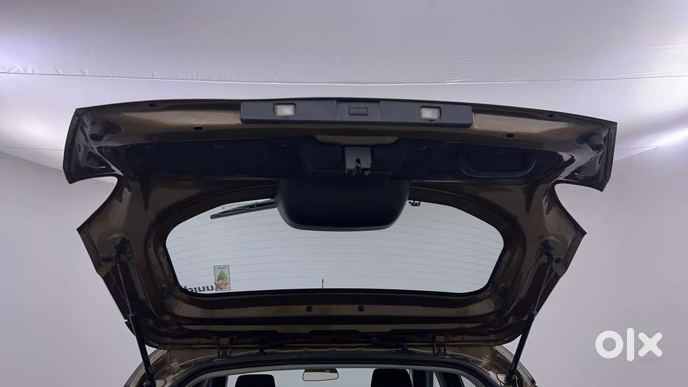 Tata Punch 1.2 Revotron Creative Amt Dual Tone, 2023, Petrol