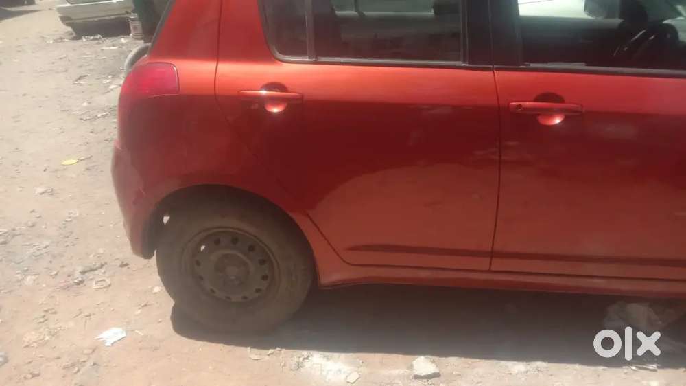 Maruti Suzuki Swift 2007 Petrol 94000 Km Driven Company Service Recd