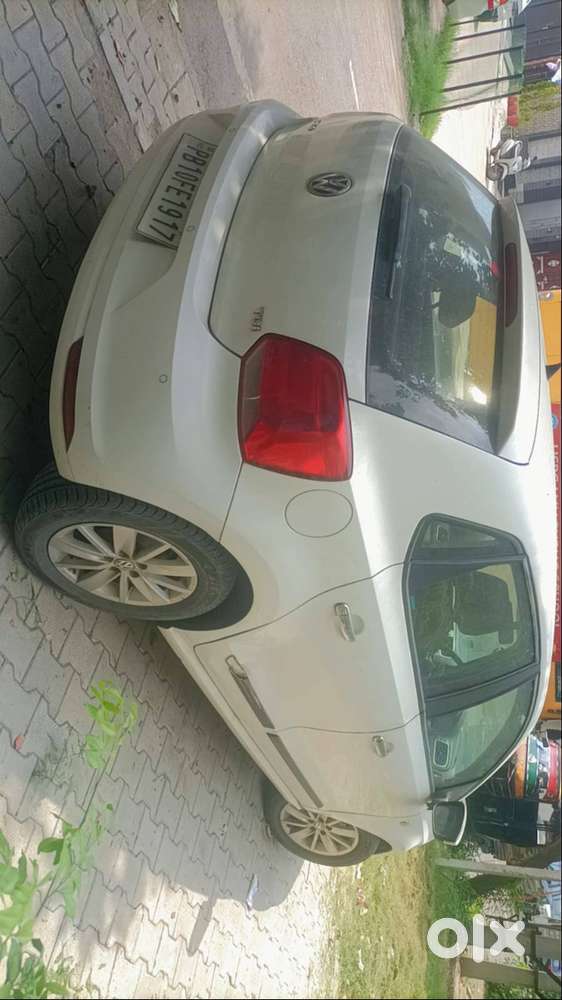 Volkswagen Polo 2015 Year
