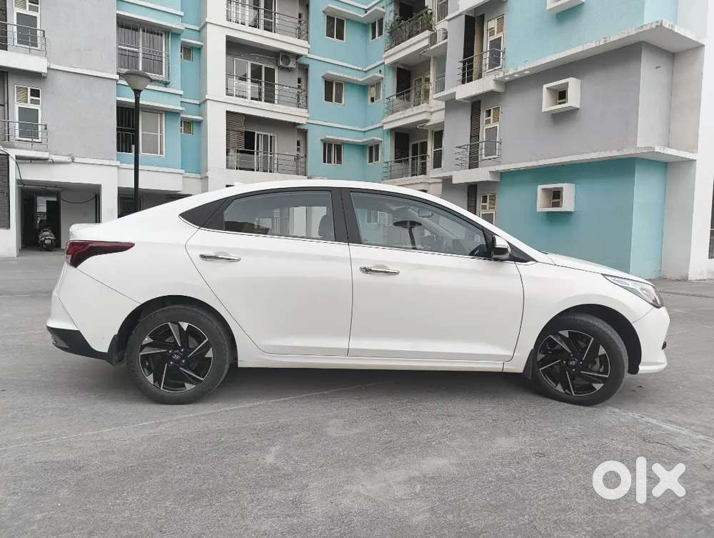 Hyundai Verna 1.5 Crdi Mt Sx(o)
