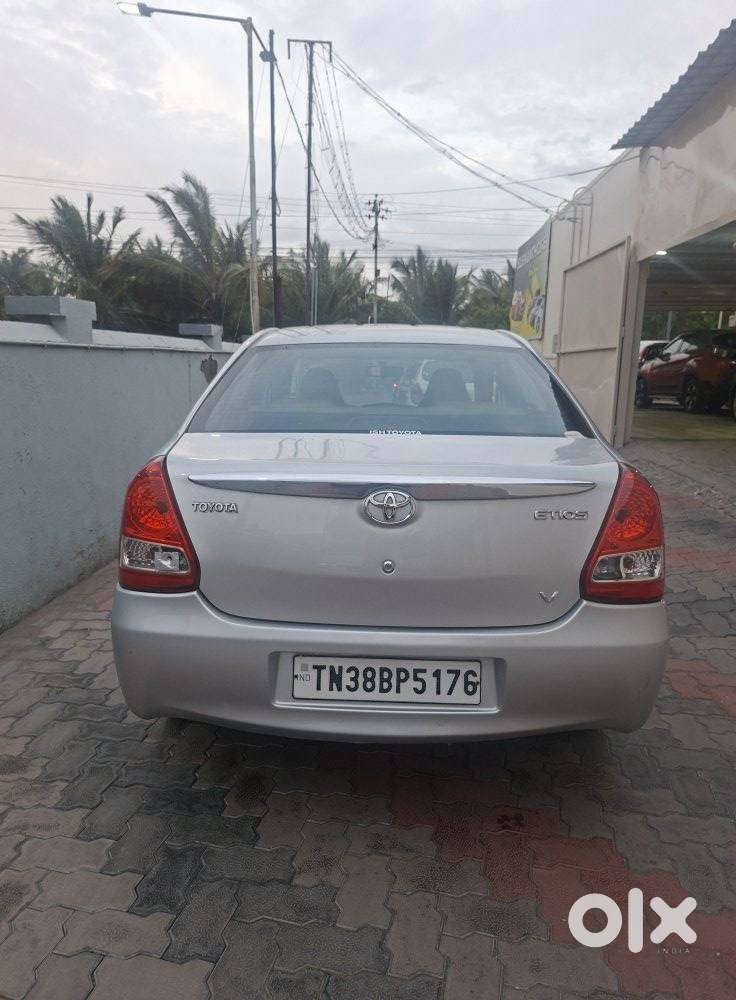 Toyota Etios V, 2012, Petrol