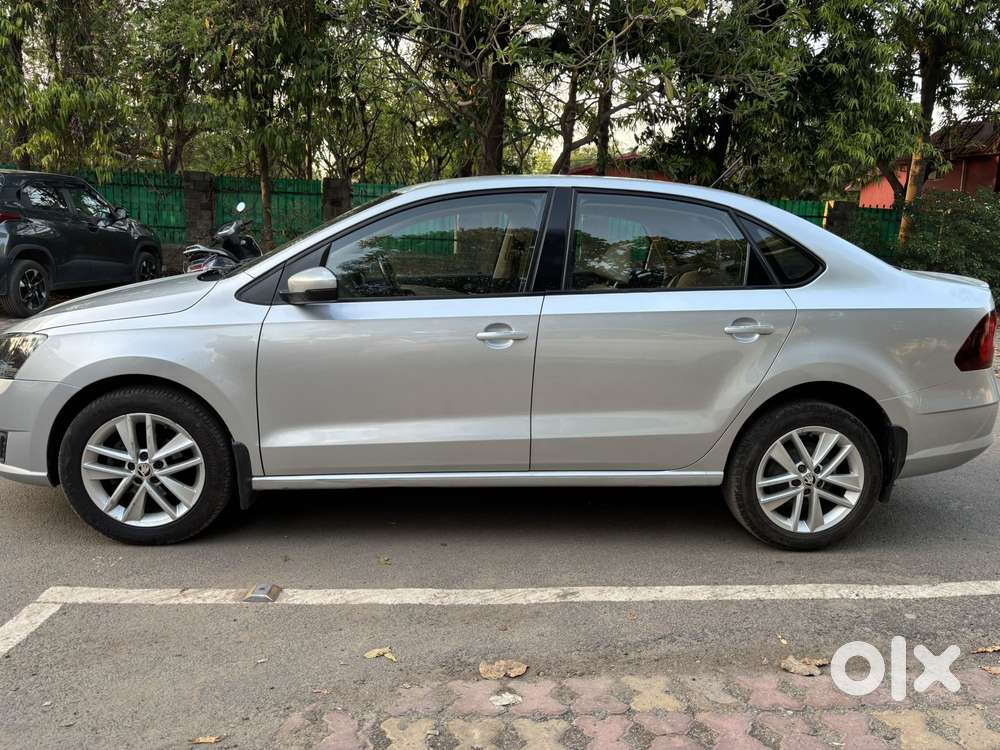 Skoda Rapid 1.6 Mpi At Style, 2017, Petrol