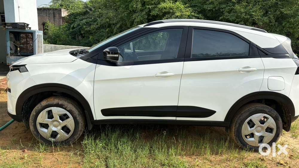 2025 Tata Pure Plus Manual Petrol Car