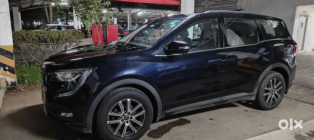 Mahindra Xuv700 Ax7l P At  2.0 2023