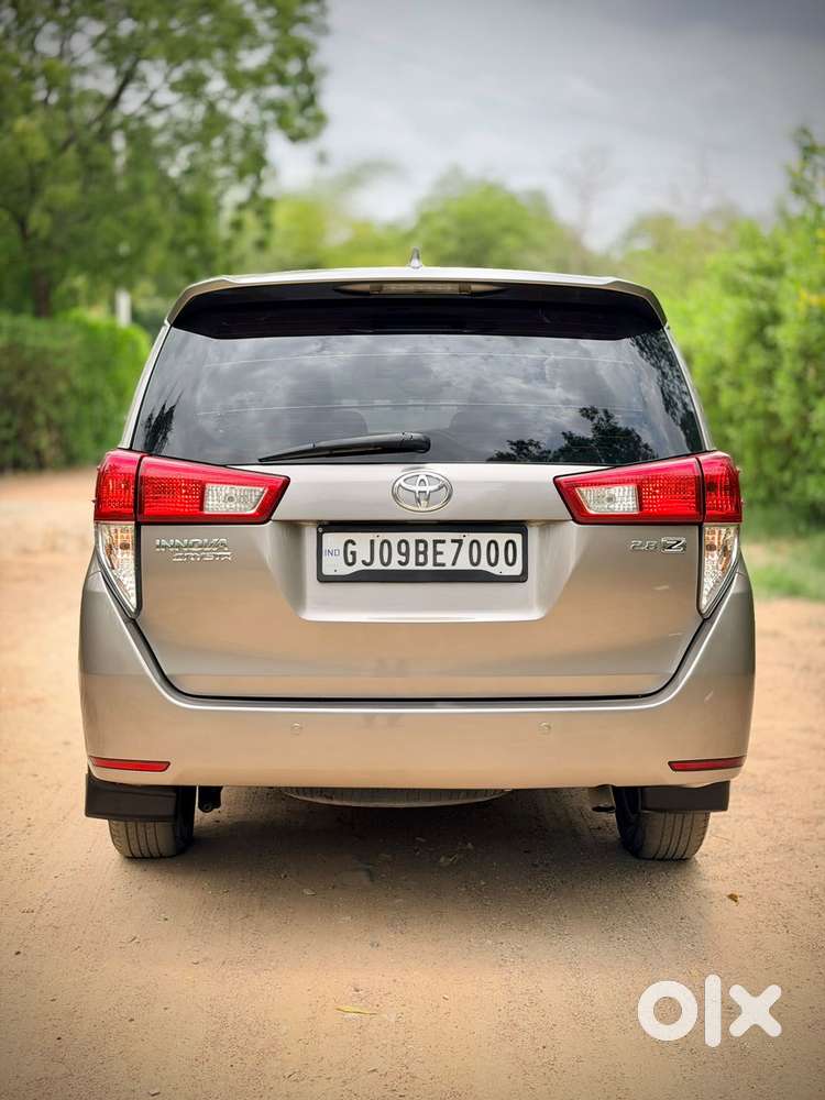 Toyota Innova Crysta 2.8 Zx At 7 Seater, 2017, Diesel