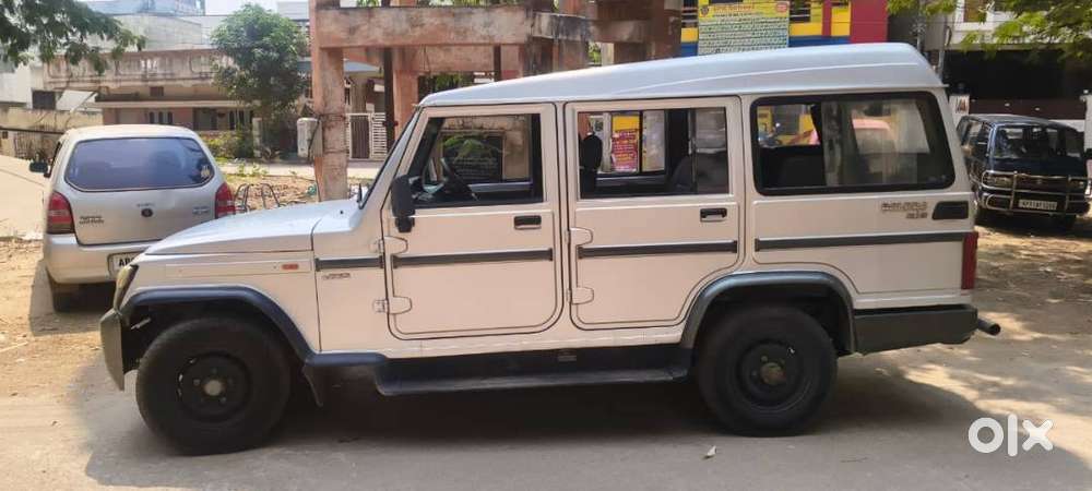 Bolero Spacious Interiors, 9 Seating Capacity