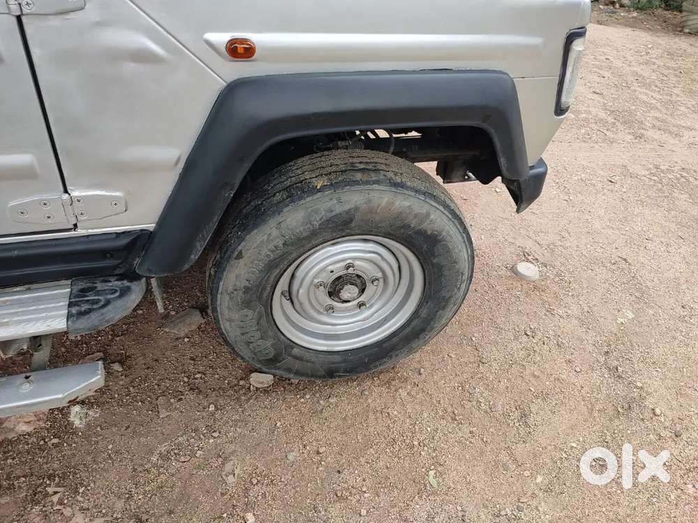 Force Motors Trax 2013