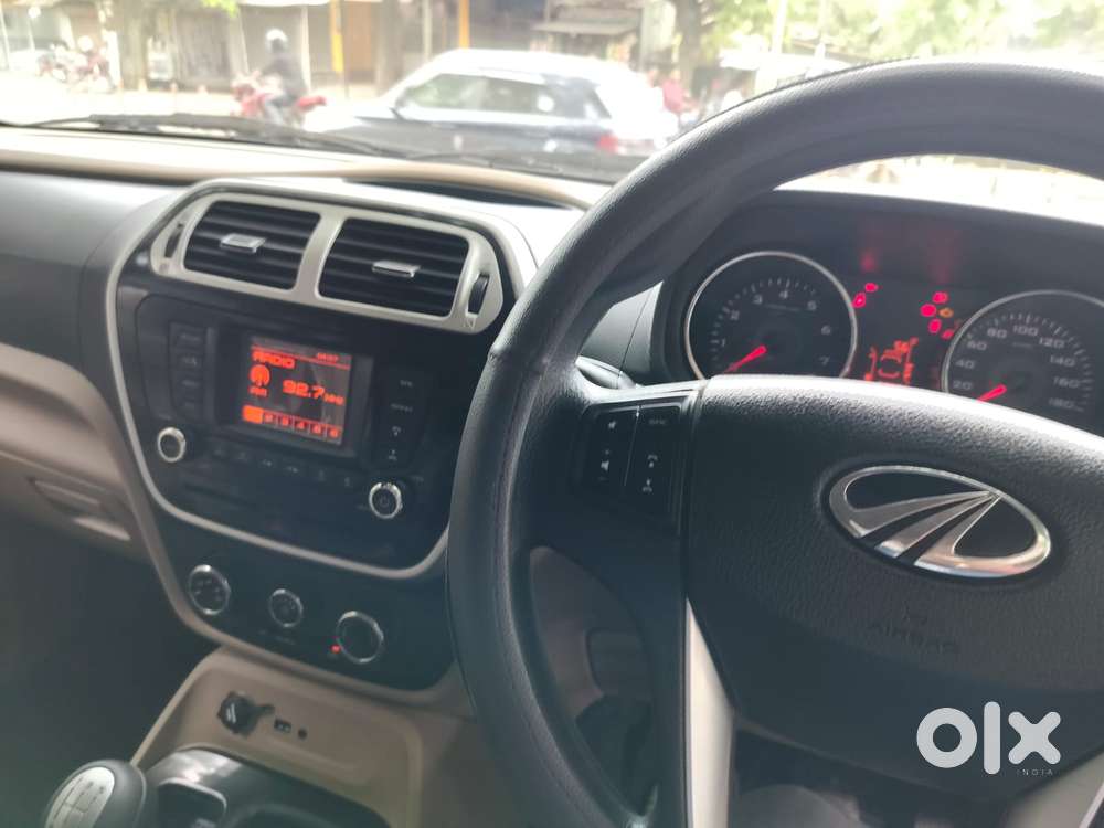 Mahindra Tuv 300 Mhawk100 T8, 2015, Diesel