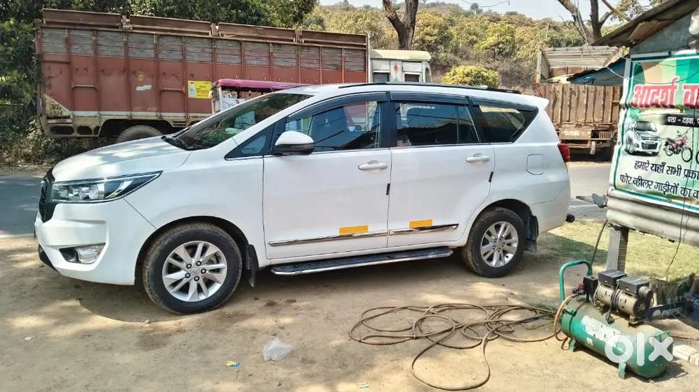 Toyota Innova Crysta 2023 Diesel 85000 Km Driven