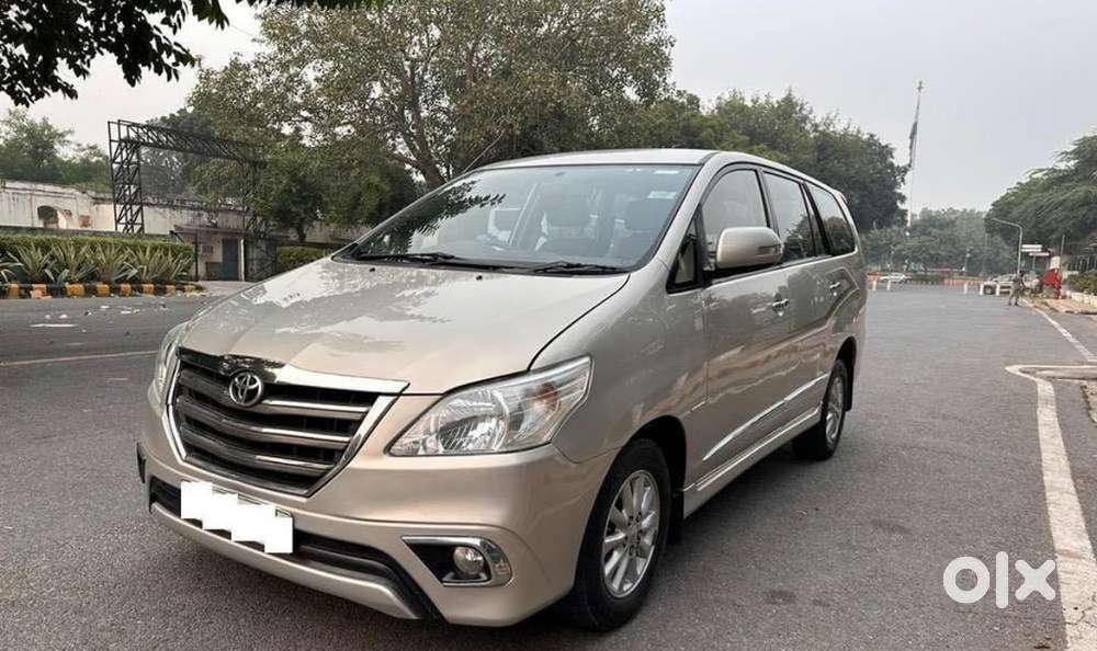 Toyota Innova 2015 Diesel 96328 Km Driven