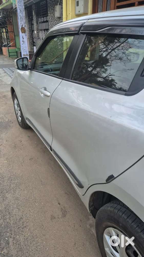 Maruti Suzuki Swift Vxi 2020